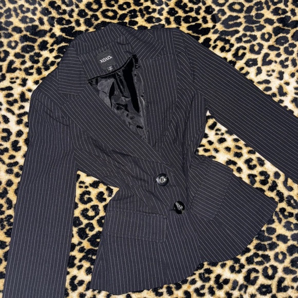 xoxo black pinstriped blazer - Picture 1 of 5
